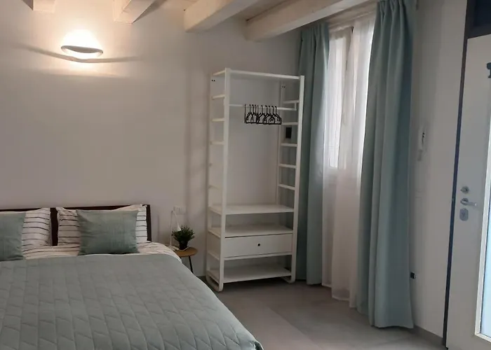 28 Apartment Ferrara