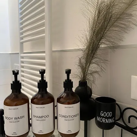 28 アパート フェラーラ